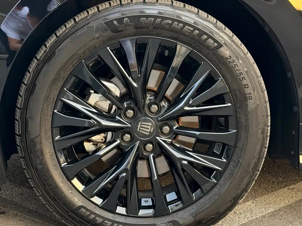 Toyota Vellfire — миниатюра 7