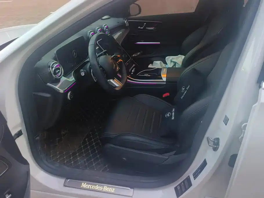 Mercedes-Benz C-Class — миниатюра 9