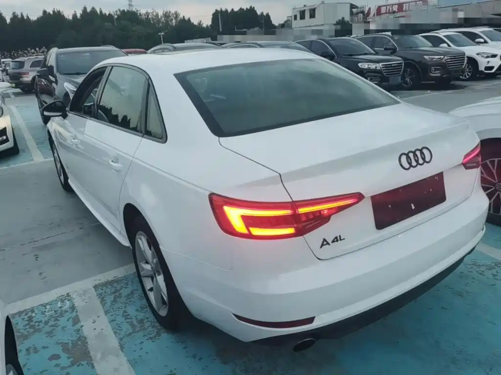 Audi A4L — миниатюра 5