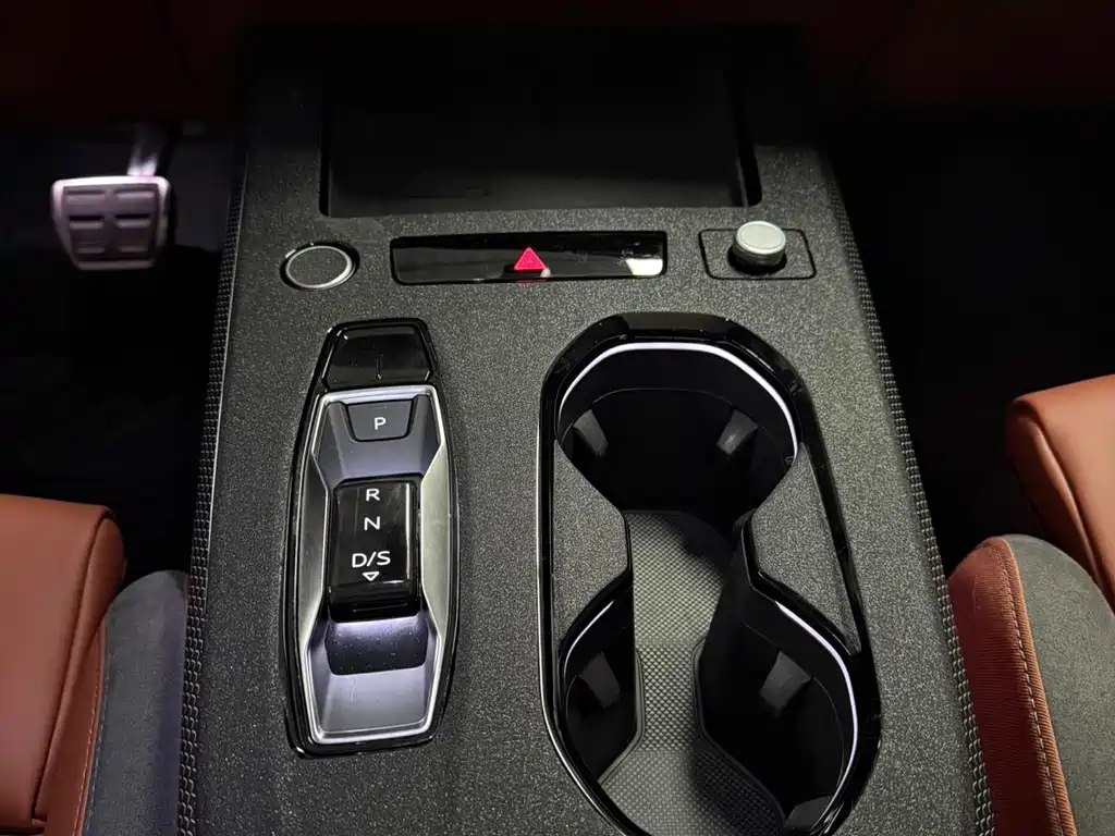 Audi A5L — миниатюра 14