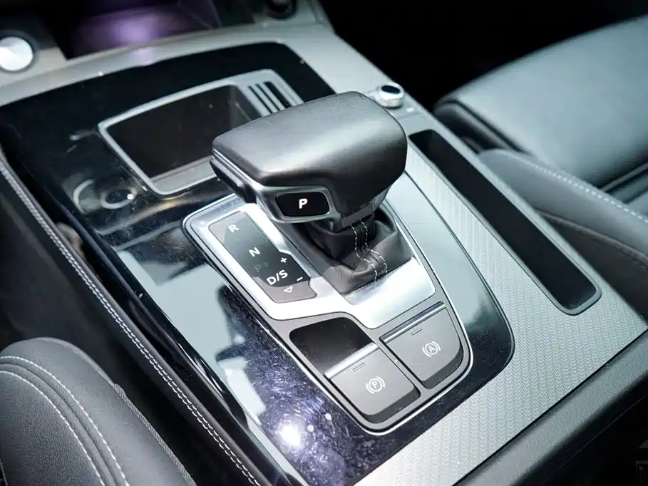 Audi Q5L 2022 40T Luxury