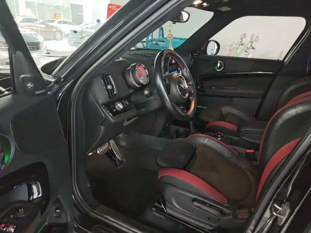 MINI Mini JCW Countryman — миниатюра 16