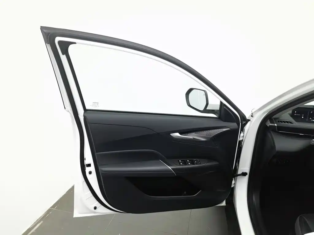 Changan Yida — миниатюра 8