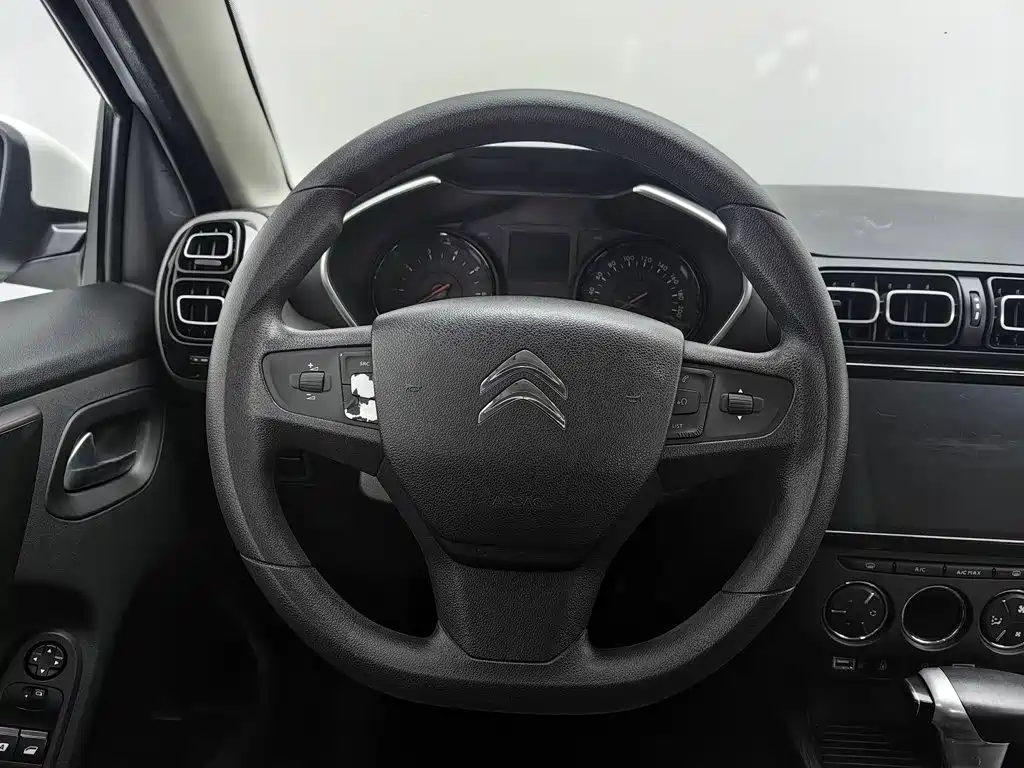 Citroen C3-XR — миниатюра 11