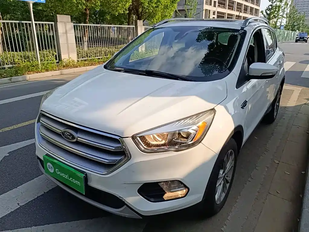 Купить Ford Kuga