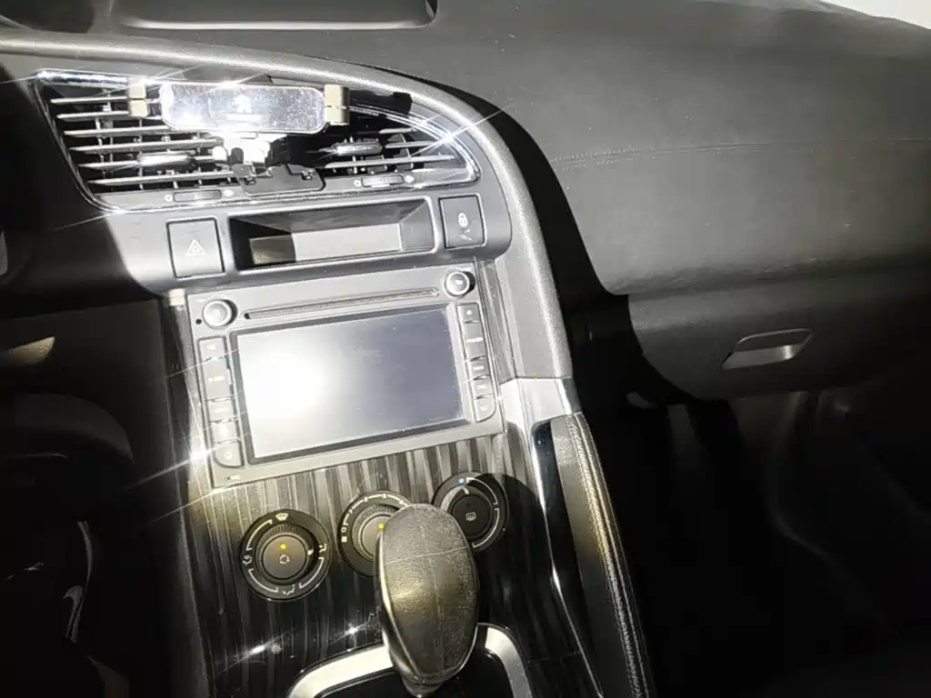 Peugeot 3008 — миниатюра 13