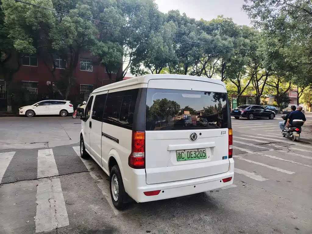DFSK EC36 — миниатюра 10