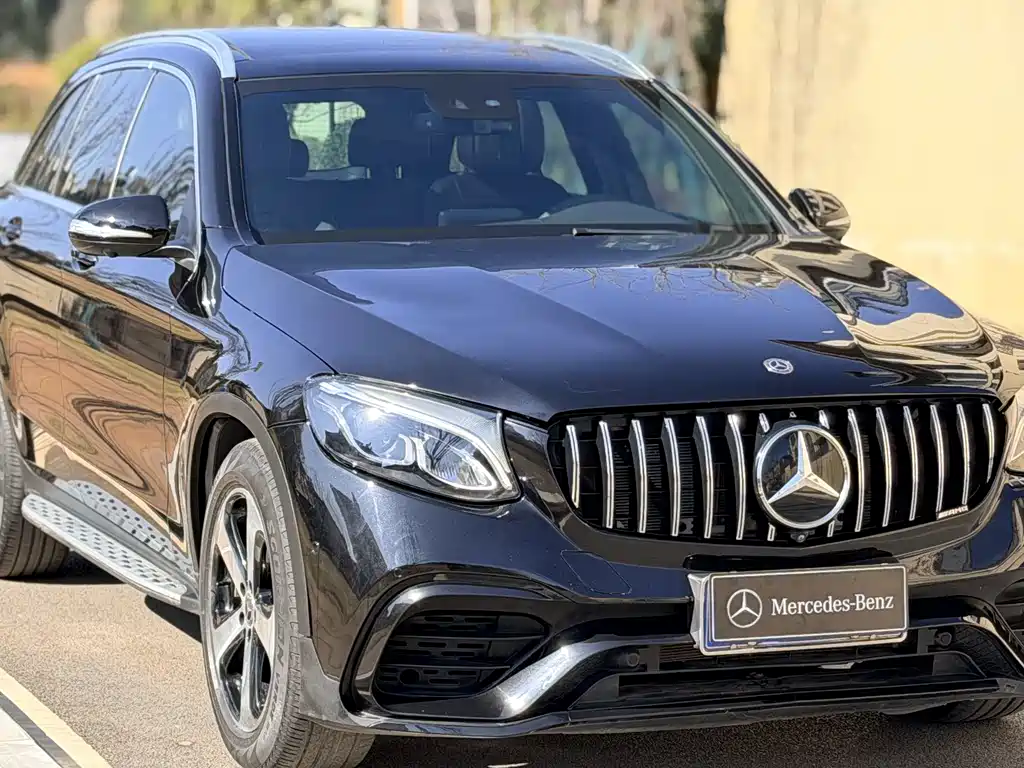MERCEDES-BENZ GLC