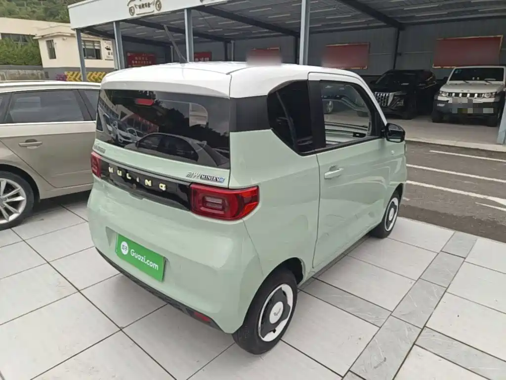 Wuling MINIEV — миниатюра 7