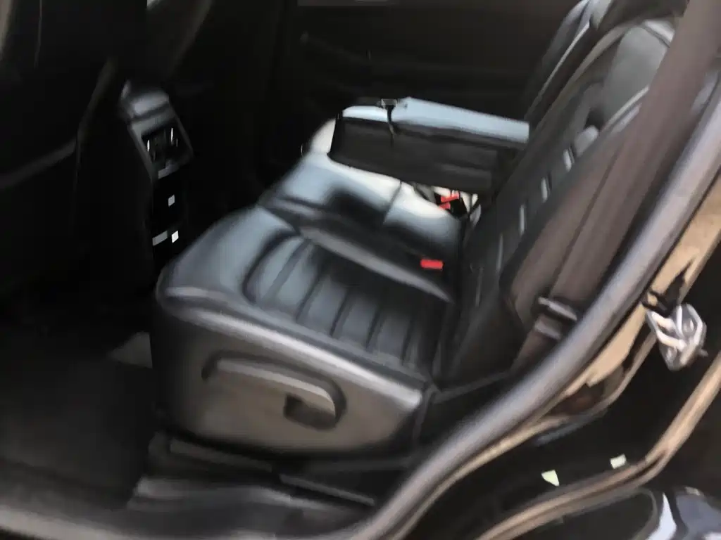 Ford Edge — миниатюра 17
