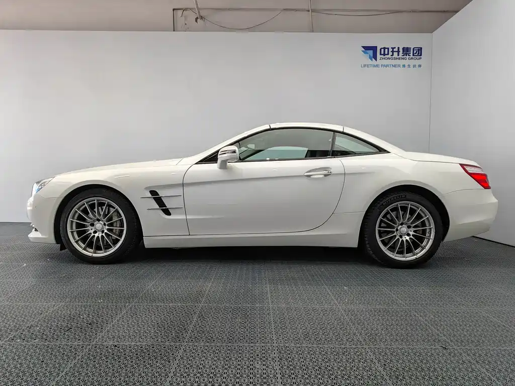 Mercedes-Benz SL-Class — миниатюра 7