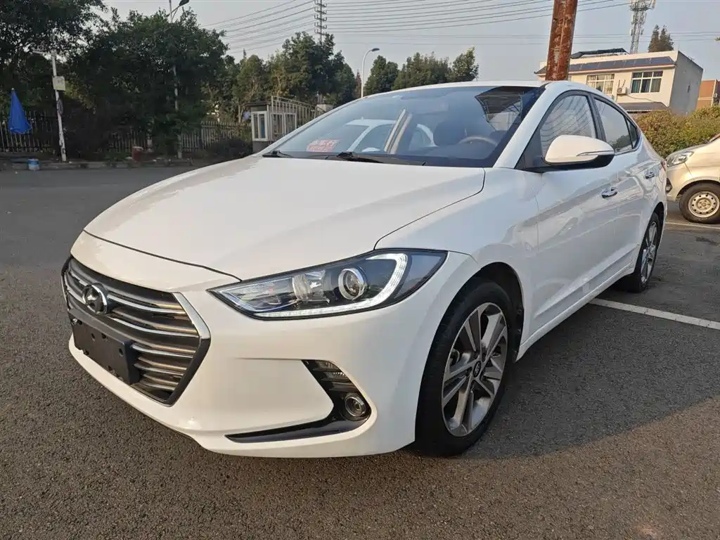 Hyundai Elantra 2019