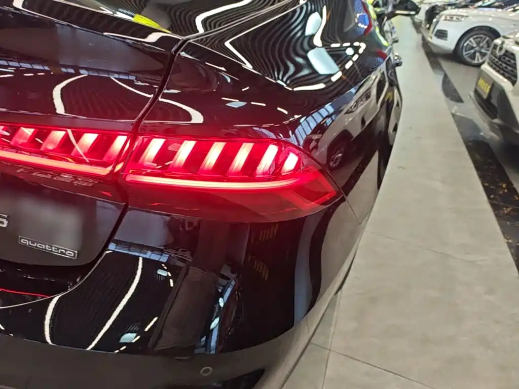 Audi A7L — миниатюра 8