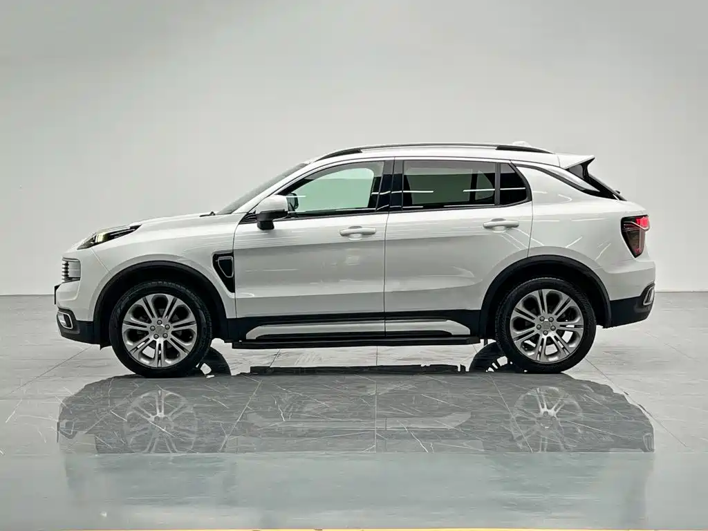 Lynk & Co 01 — миниатюра 3