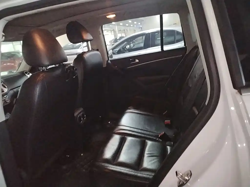 Volkswagen Tiguan — миниатюра 17