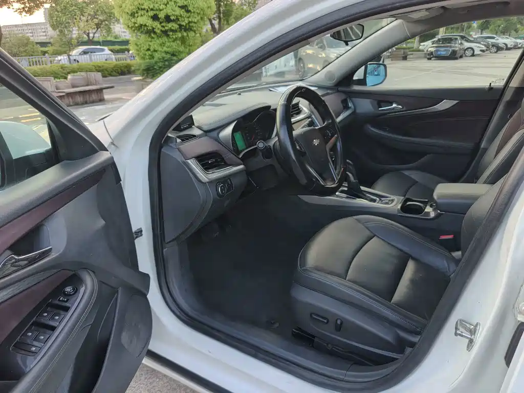 Chevrolet Malibu — миниатюра 8