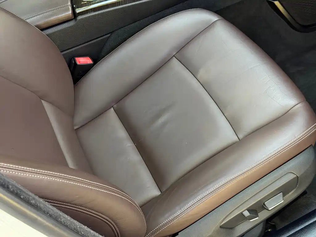 BMW 5 Series — миниатюра 33