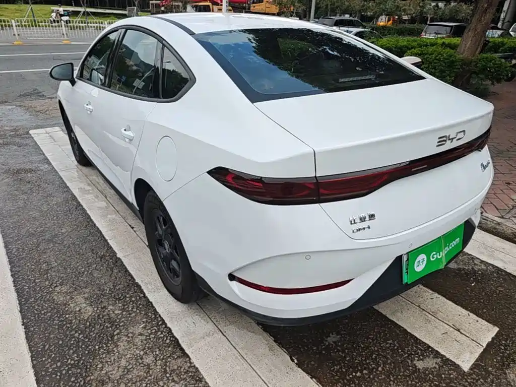 BYD Qin Plus PLUS 2025 DM-i Smart Drive 128KM