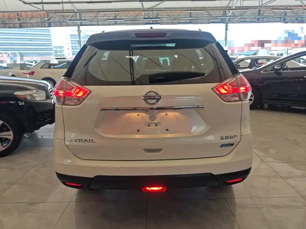 Nissan X-Trail — миниатюра 6