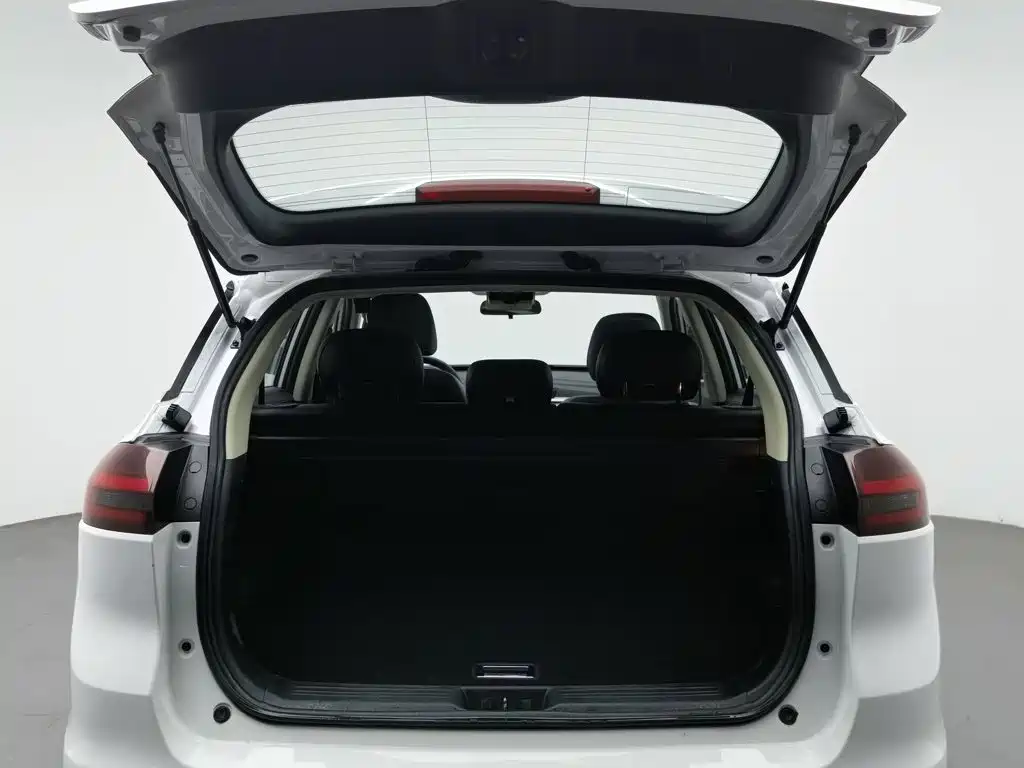 Geely Boyue — миниатюра 16