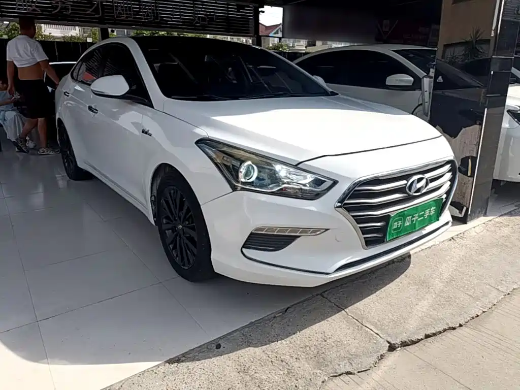Hyundai Mistra — миниатюра 4