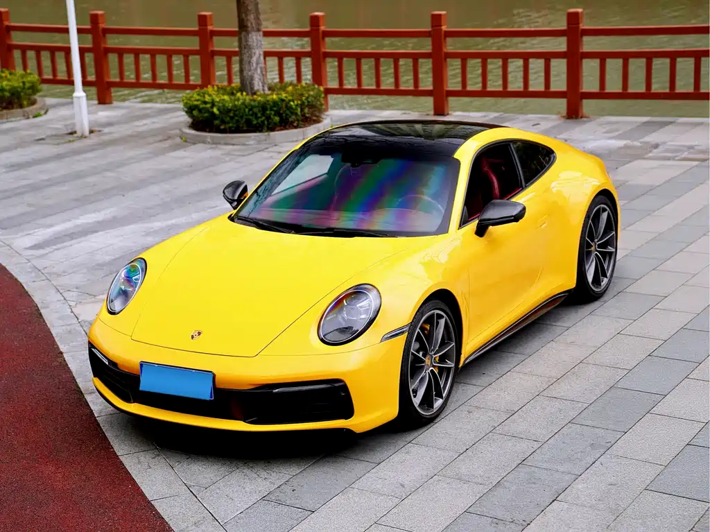 Porsche 911 2020