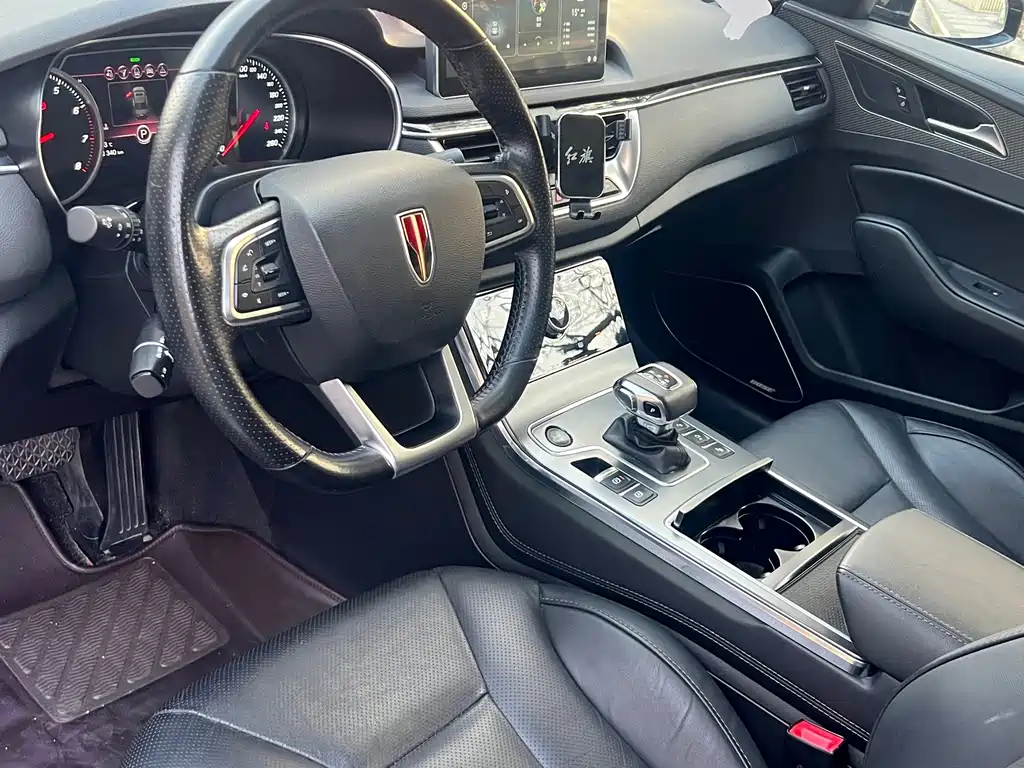 Hongqi Hongqi H5 — миниатюра 14