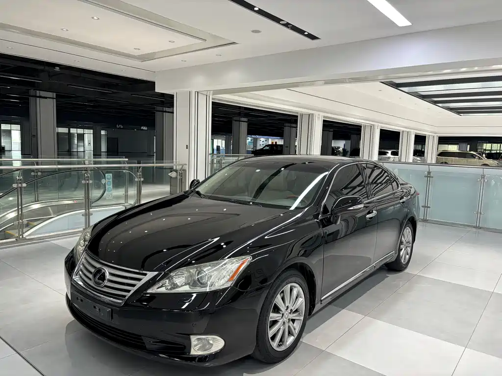 Купить Lexus ES