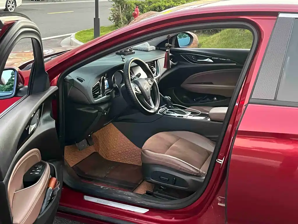 Buick Regal — миниатюра 5