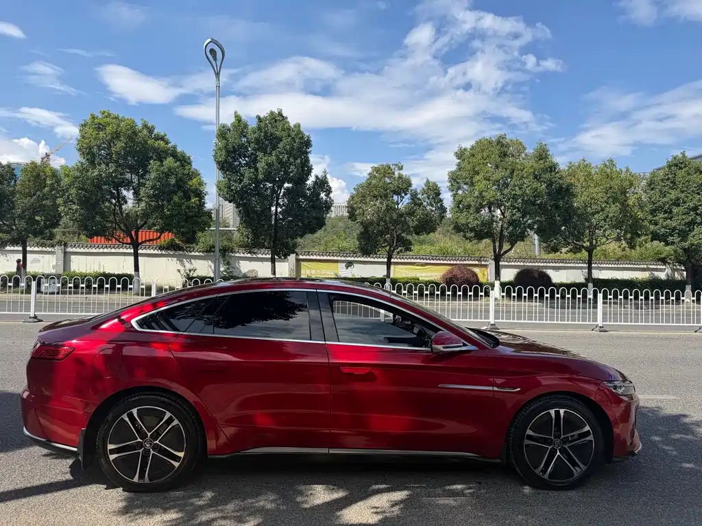 BYD Han — миниатюра 3