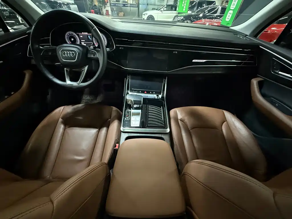Audi Q7 — миниатюра 11