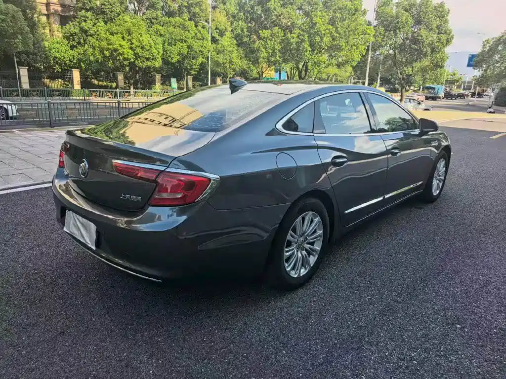 Buick LaCrosse — миниатюра 7