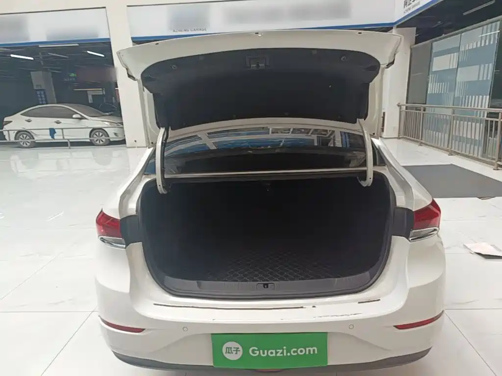 Buick Excelle — миниатюра 19