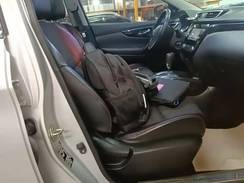 Nissan Qashqai — миниатюра 25