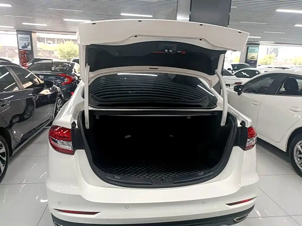 Ford Mondeo — миниатюра 19