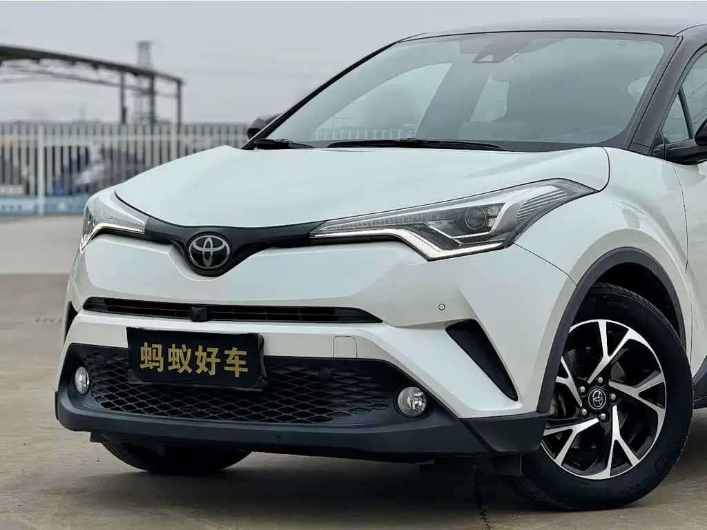TOYOTA C HR