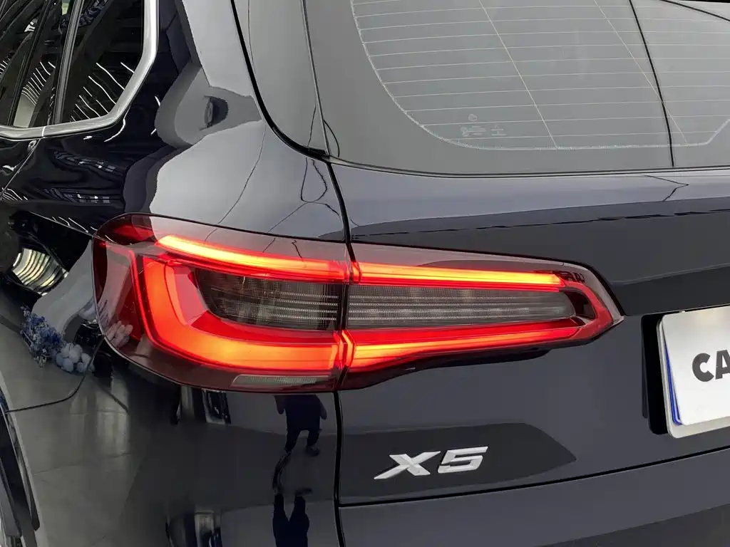 BMW X5 (Import) — миниатюра 7