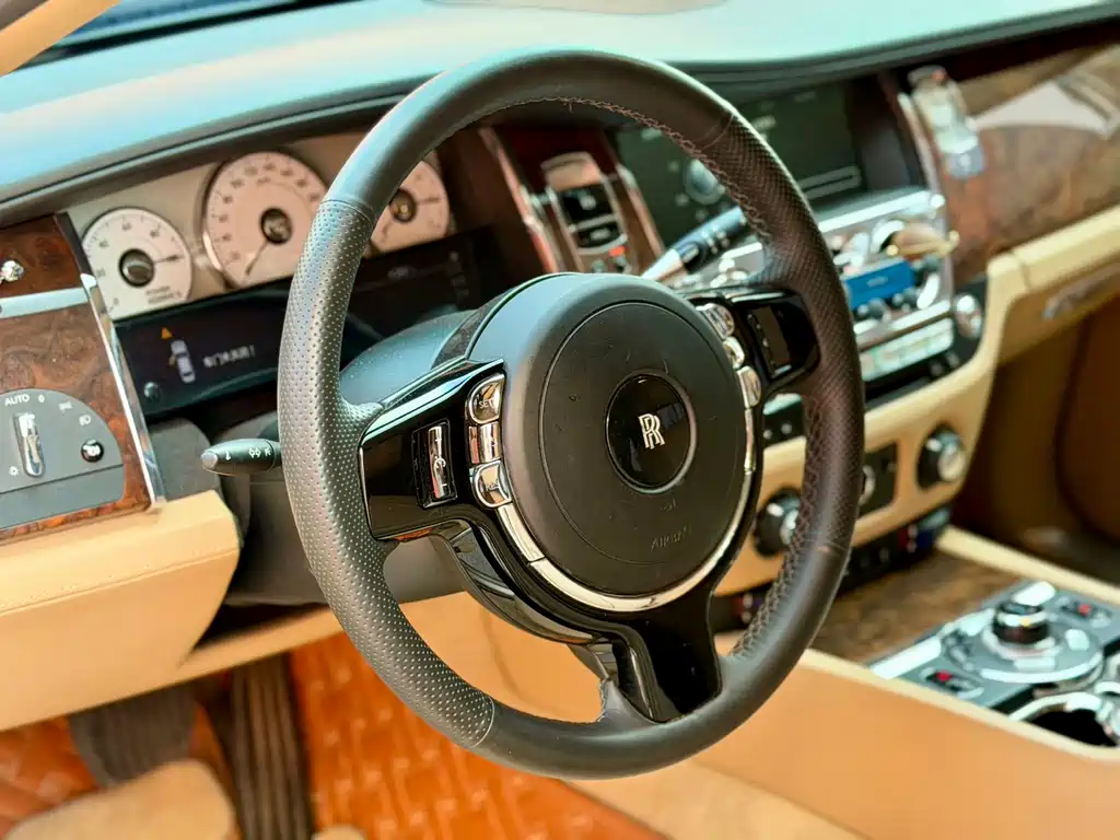 Rolls-Royce Ghost — миниатюра 8