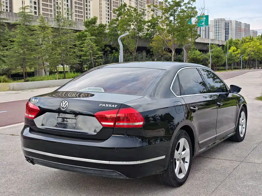 Volkswagen Passat — миниатюра 21