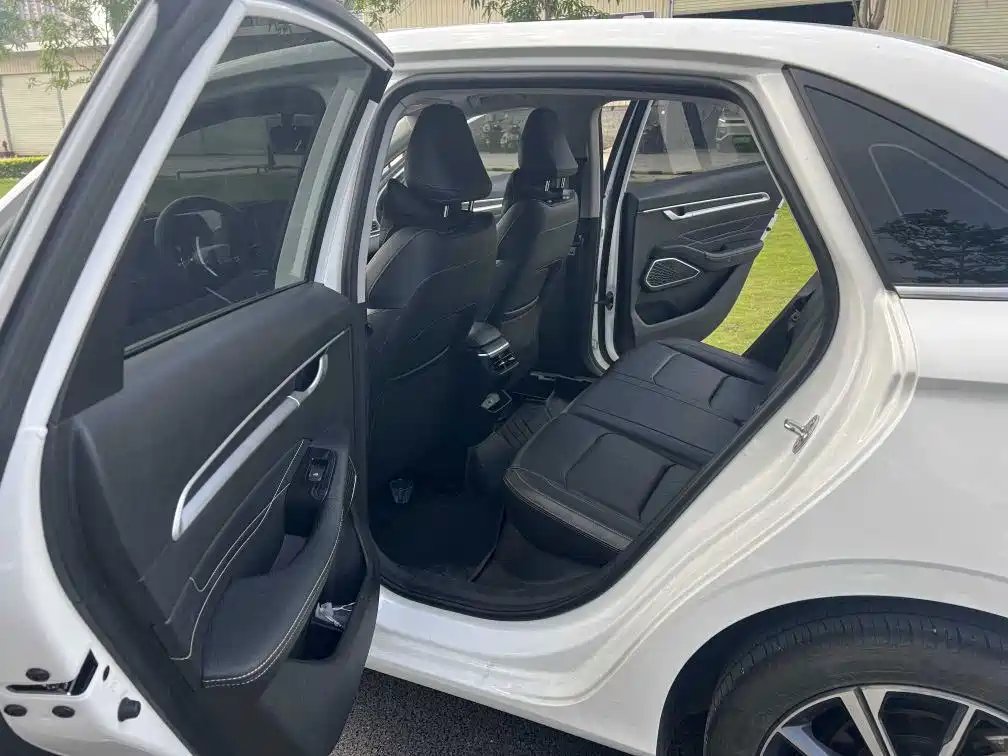 Geely Emgrand L — миниатюра 7