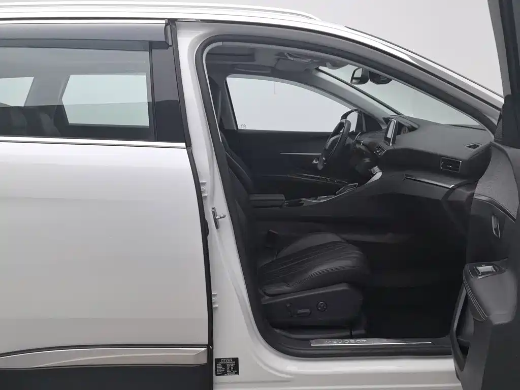 Peugeot 5008 — миниатюра 23