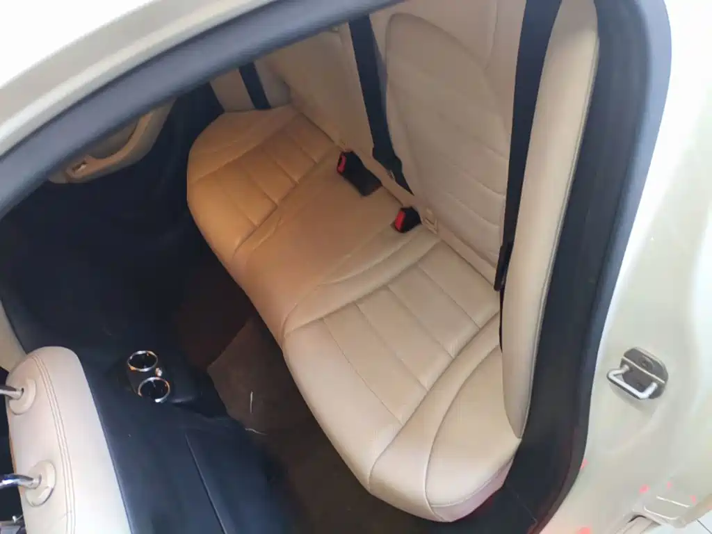 Mercedes-Benz C-Class — миниатюра 17