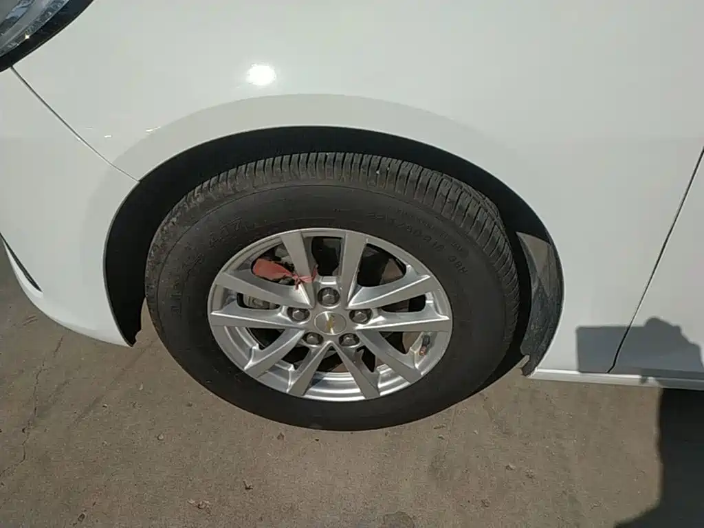 Chevrolet Malibu — миниатюра 23