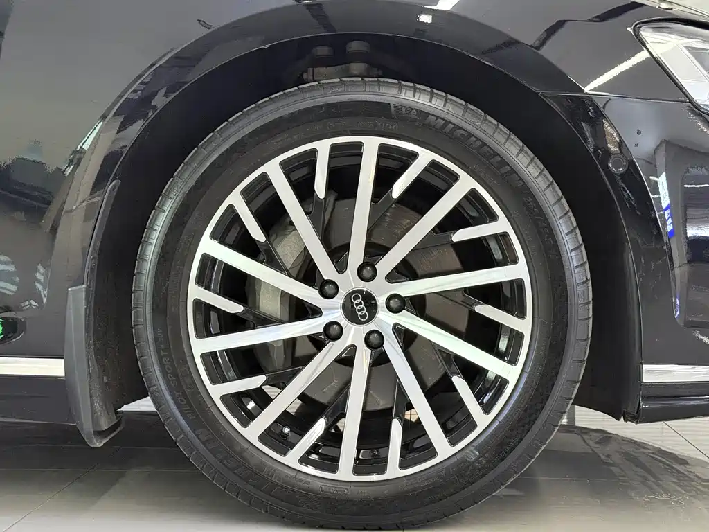 Audi A8 — миниатюра 17