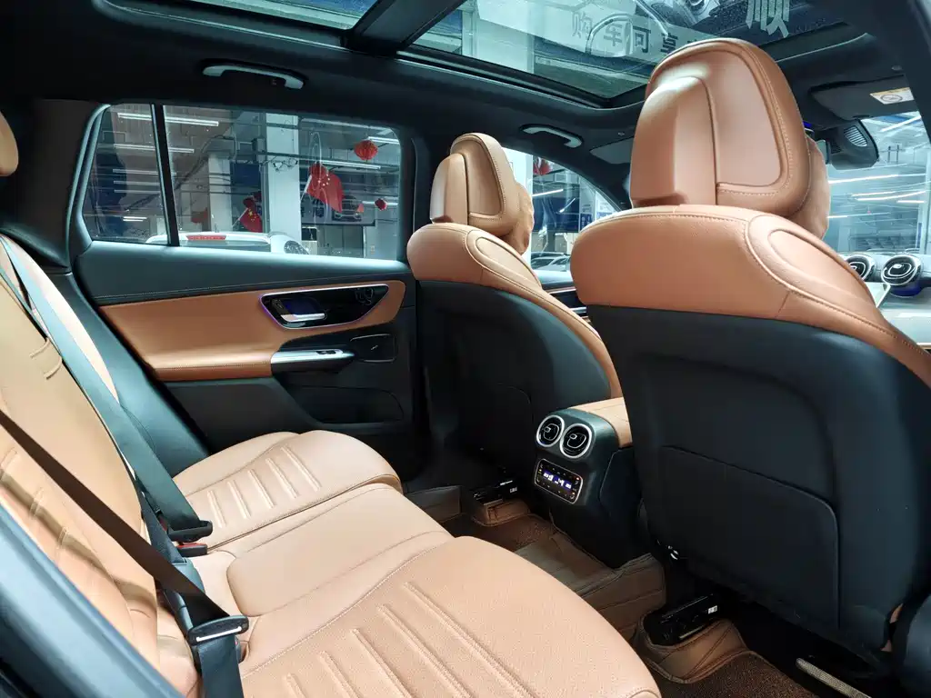 Mercedes-Benz GLC — миниатюра 11