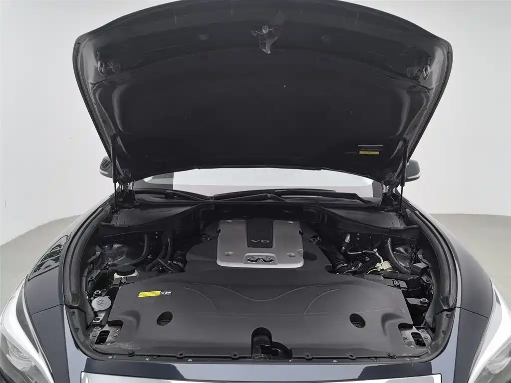 Infiniti Q70 2017 Q70L 2.5L Elite