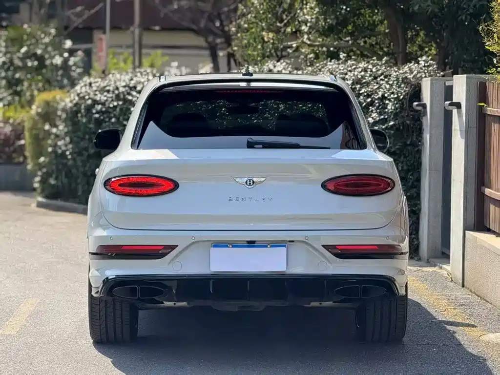 Bentley Bentayga — миниатюра 8