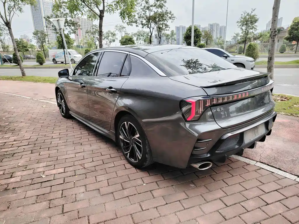 Lynk & Co 03 — миниатюра 10