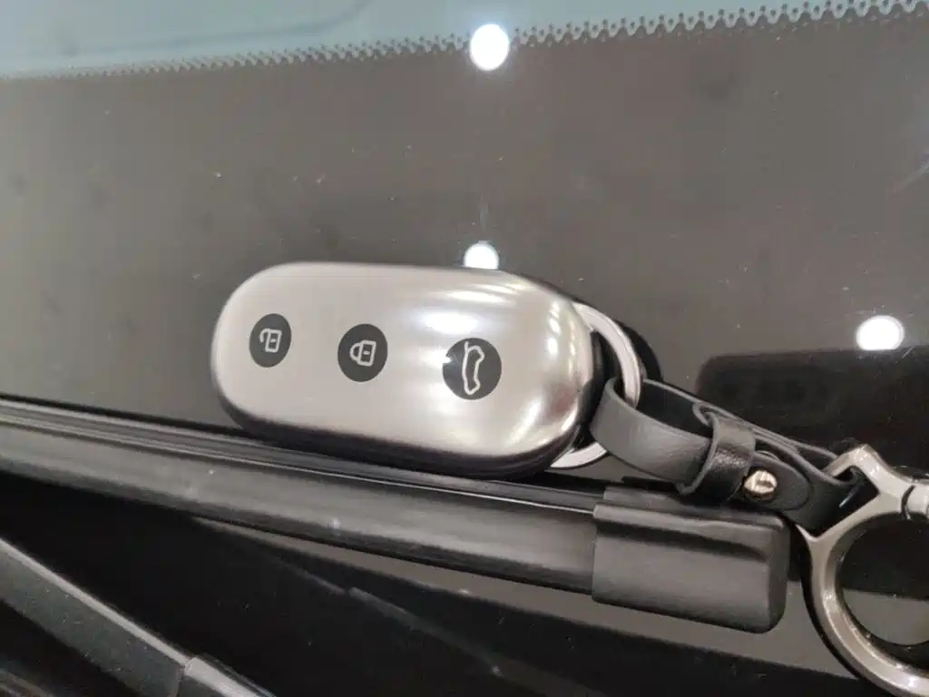 Li Auto Li L8 — миниатюра 9
