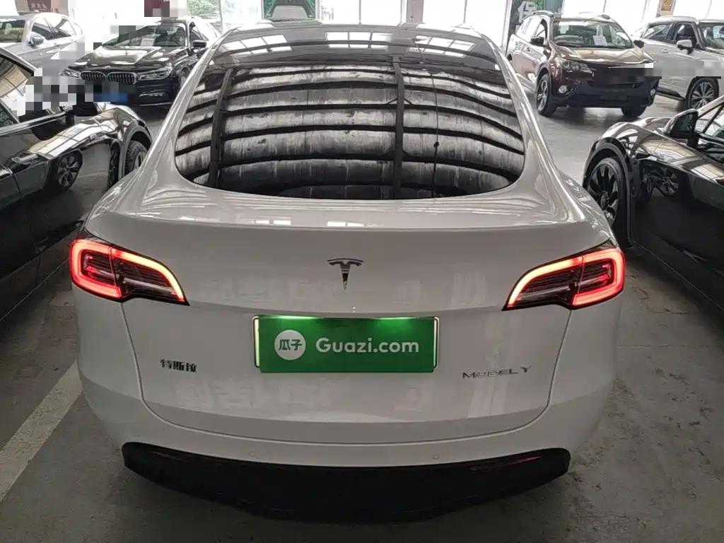 Tesla Model Y 2021 3D7